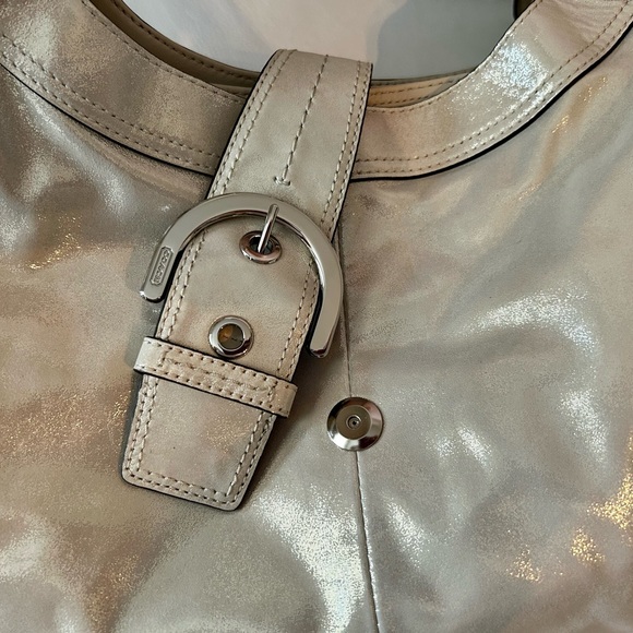 Coach pearlescent metallic handbag EXCELLENT! - Picture 9 of 13